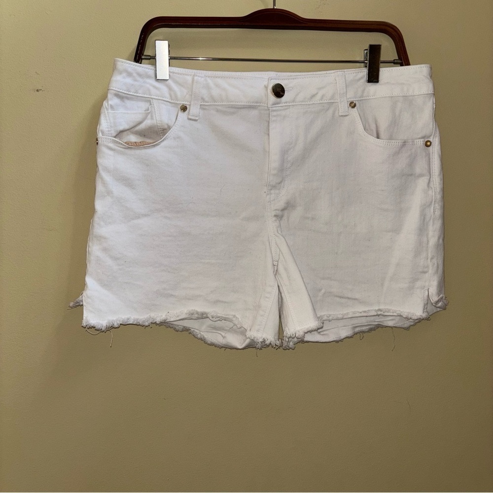 1822 White Denim Women's Shorts Size 14